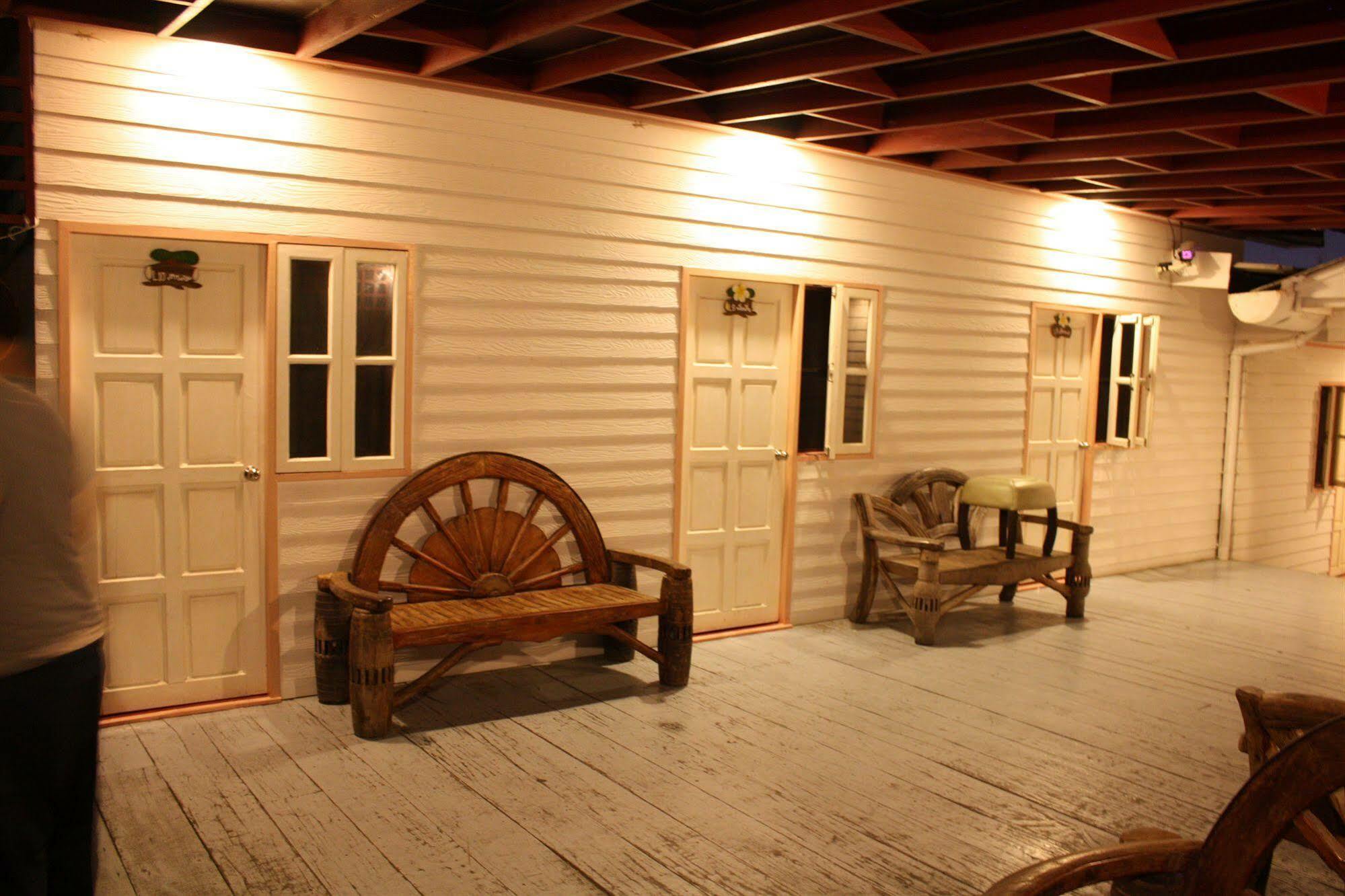 Mod Guesthouse HHQ Eksteriør bilde